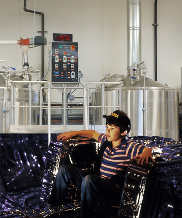 , Valiant Brewing: The Brewery of the FUTURE!