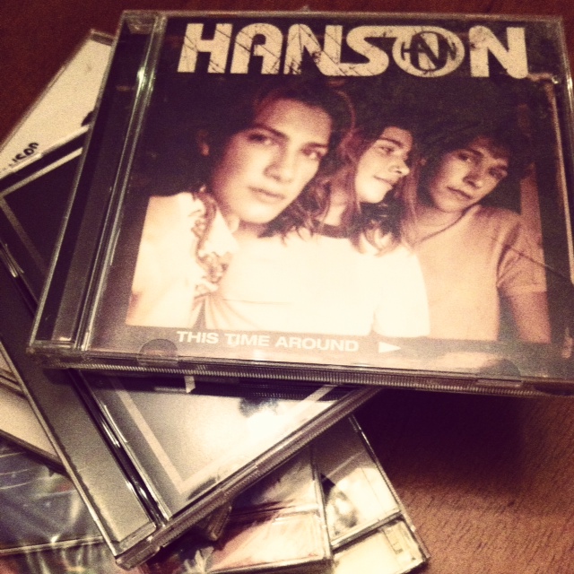 , 90s Calling: Hanson Hits the Craft Circuit with Mmmhops