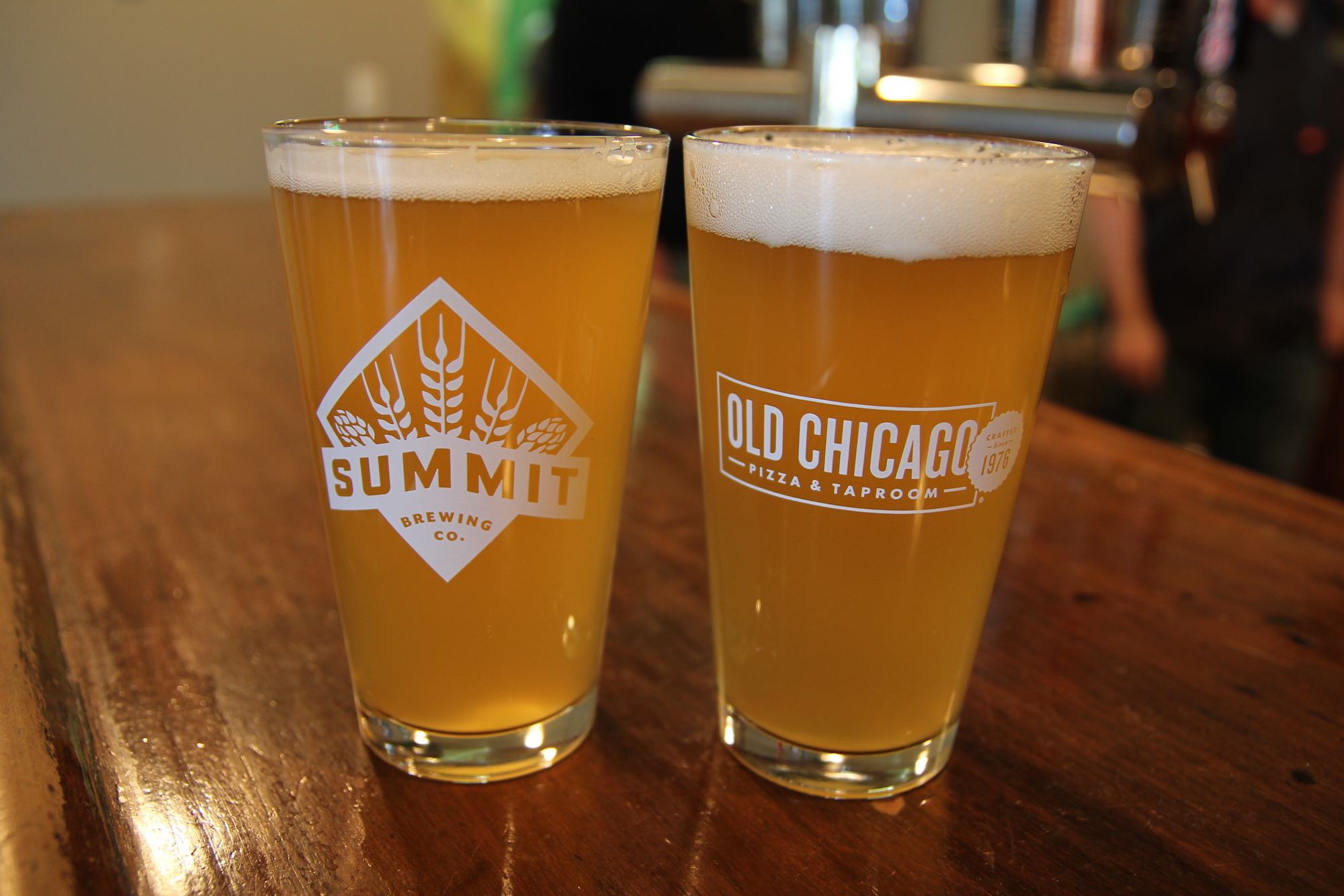 , Old Chicago and Summit Brewing &#8211; Exploring Beer Together