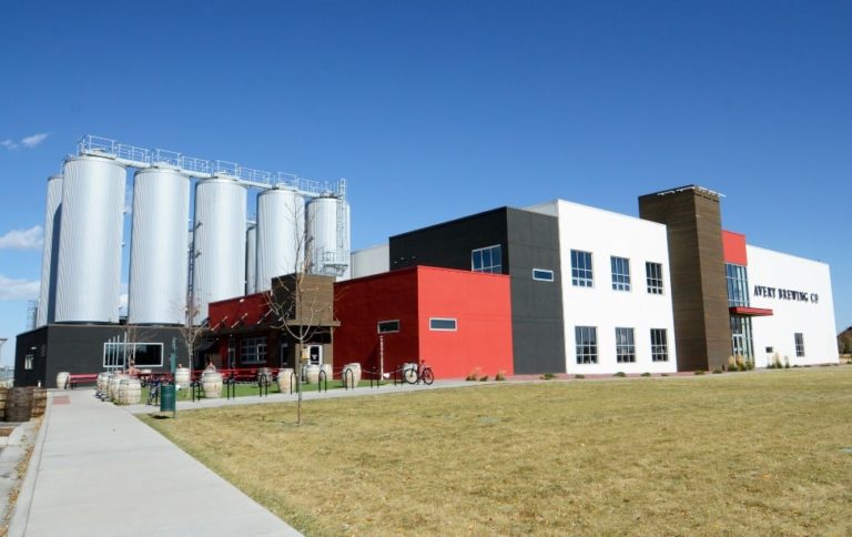 founders, Founders Starts Contract Brewing At Avery