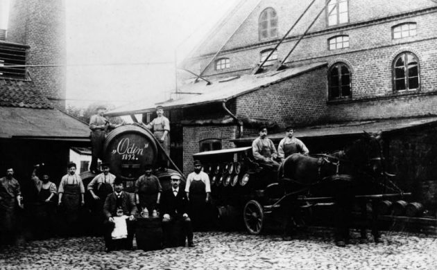 beer, Seven Bottles Of 113-Year-Old Beer Found Under Floorboards