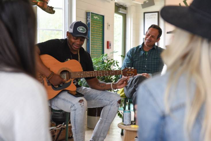 , Dogfish Head Celebrates Record Store Day With Country Music Star Jimmie Allen