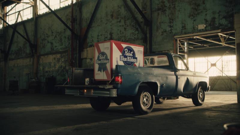 , Pabst Blue Ribbon Debuts Massive 1,776 Beer Pack