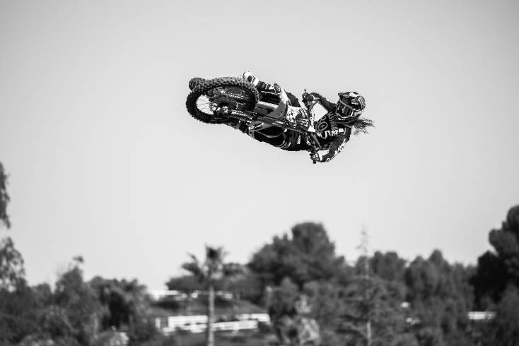 , Firestone Walker’s 805 Beer Partners With Motocross Champion Vicki Golden