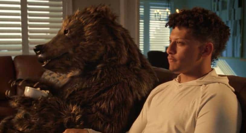 , Coors Light Beer &#038; Patrick Mahomes Promote Coors Light Bear